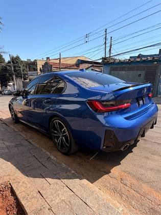 BMW 320i 2.0 16V TURBO FLEX M SPORT AUTOMÁTICO BMW 320i 2.0 16V TURBO FLEX M SPORT AUTOMÁTICO